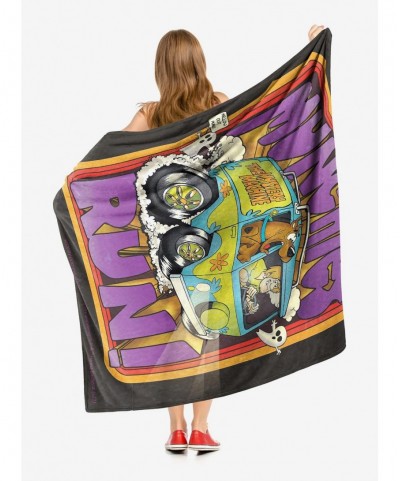 Discount Sale Scooby-Doo Munchies Run Throw Blanket $22.16 Blankets